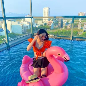 https://the-shine-hotel-da-nang.dananghotels.net