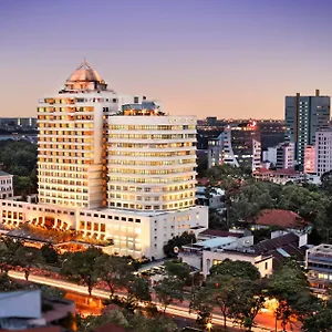 5* Hotel Sofitel Saigon Plaza