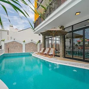 https://villa-blake-hoi-an.hotelsofhoian.com